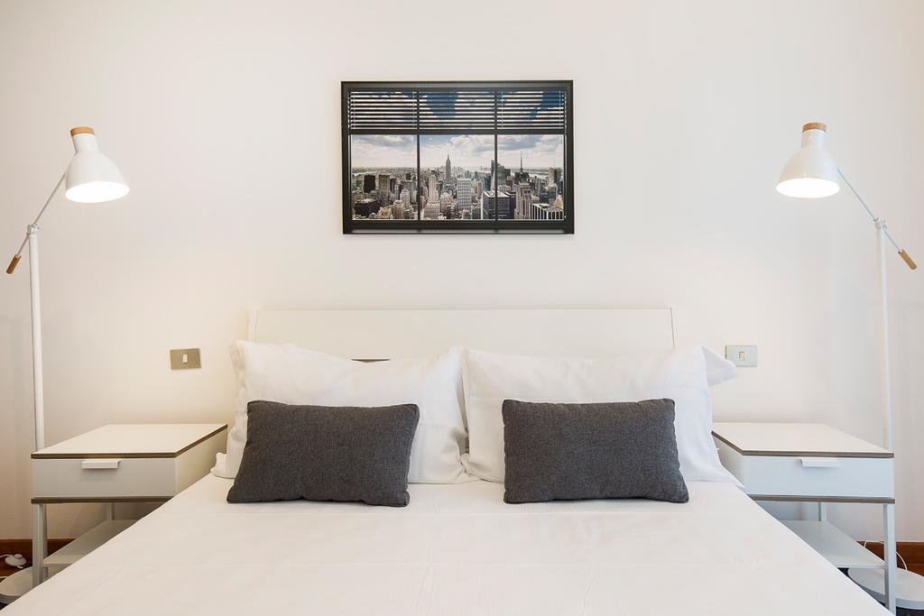 La Promenade By Impero House Hotel สเตรซา ภายนอก รูปภาพ